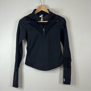 Free people movement Black Long Sleeve Women's Top 1/4 zip size small